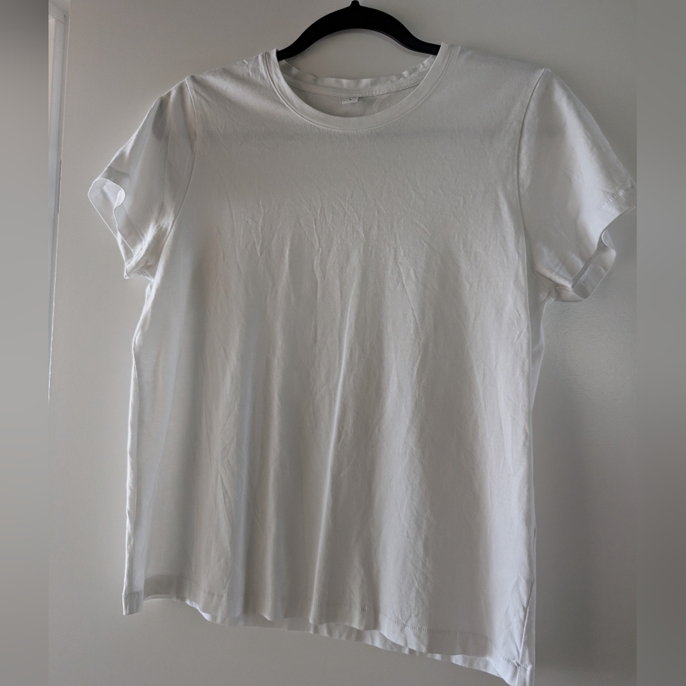 *4 For 20* Uniqlo 100% Cotton T-Shirt